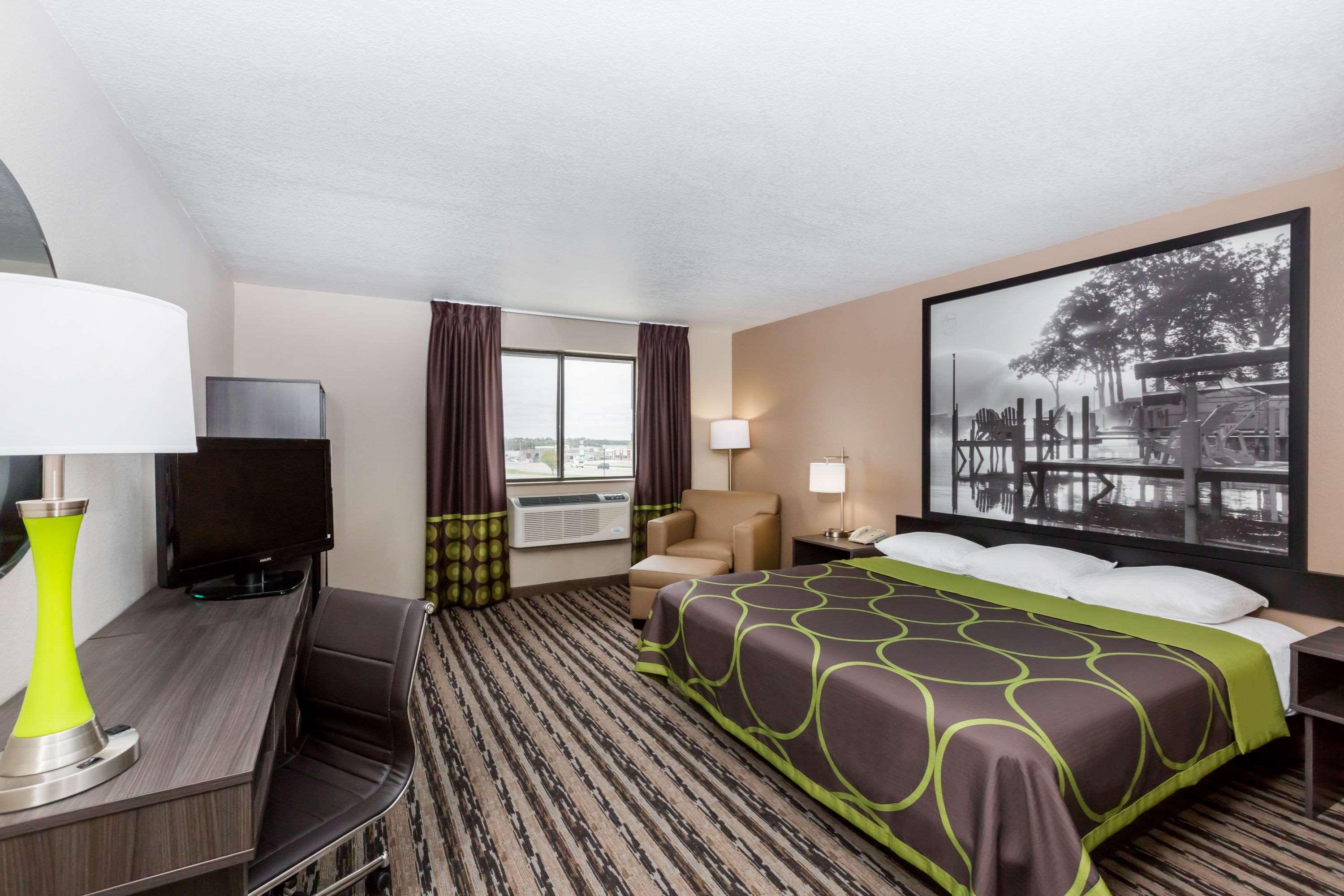 Super 8 By Wyndham Spirit Lake/Okoboji Exterior foto