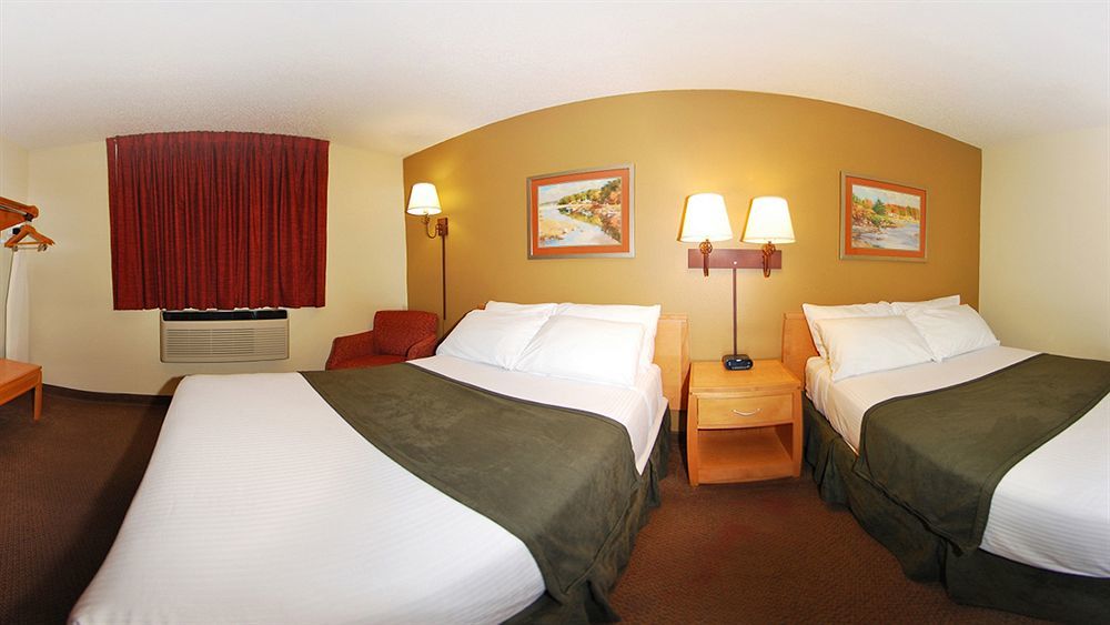 Super 8 By Wyndham Spirit Lake/Okoboji Exterior foto